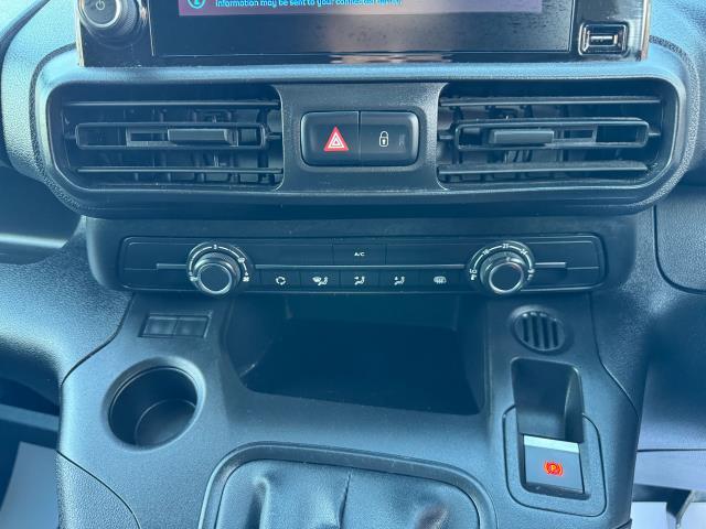 2021 Peugeot Partner 950 L2 1.5 Bluehdi 100 Professional Van  (NU21LXA) Image 25