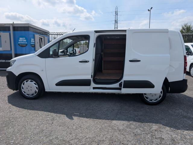 2021 Peugeot Partner 950 1.5 Bluehdi 100 Professional Van (NU21LXG) Image 6