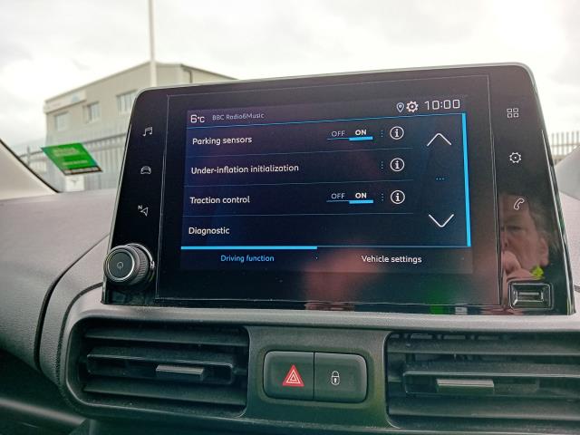 2021 Peugeot Partner L1 1000 1.5BLUE HDI 100PS PROFESSIONAL EURO 6 (NU21MDO) Image 32