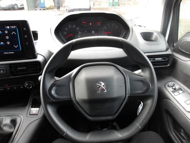 2021 Peugeot Partner 1000 1.5 Bluehdi 100 Professional Van (NU21MDX) Image 24
