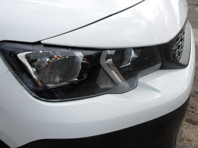 2021 Peugeot Partner 1000 1.5 Bluehdi 100 Professional Van (NU21MDX) Image 16