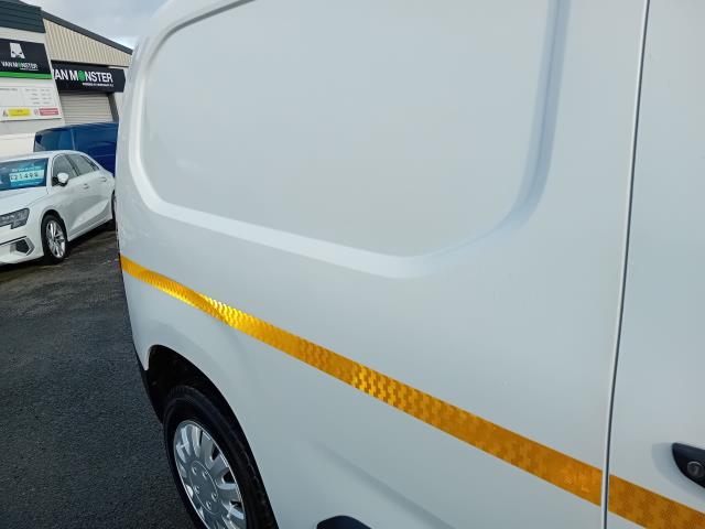 2021 Peugeot Partner L1 1000 1.5BLUE HDI GRIP 100PS EURO 6 (NU21MFF) Image 8