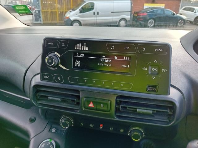 2021 Peugeot Partner L1 1000 1.5BLUE HDI GRIP 100PS EURO 6 (NU21MFF) Image 14