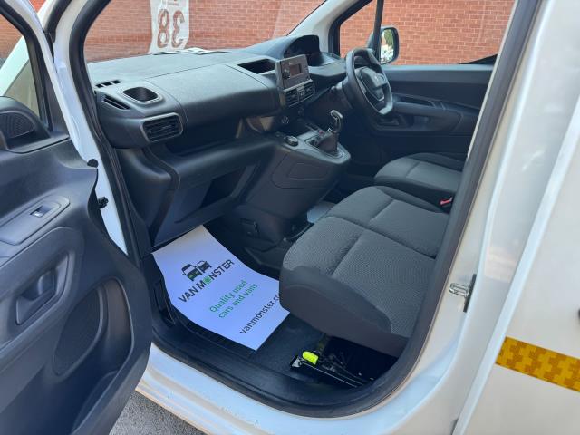 2021 Peugeot Partner 1000 1.5 Bluehdi 100 Grip Van (NU21MFJ) Image 28