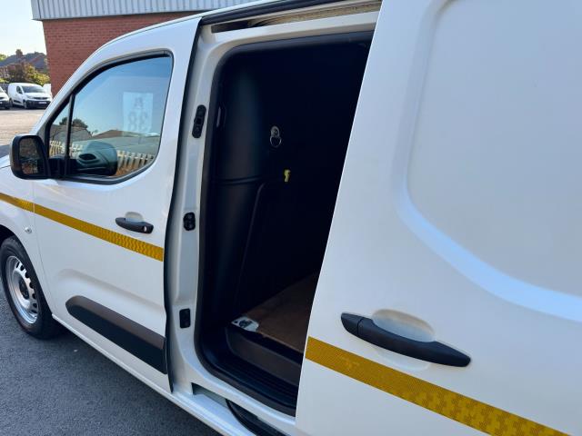 2021 Peugeot Partner 1000 1.5 Bluehdi 100 Grip Van (NU21MFJ) Image 39
