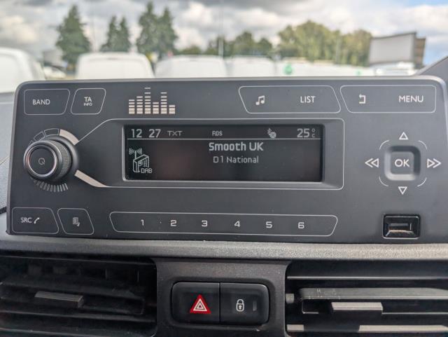 2021 Peugeot Partner 1000 1.5 Bluehdi 100 Grip Van (NU21MGO) Image 19