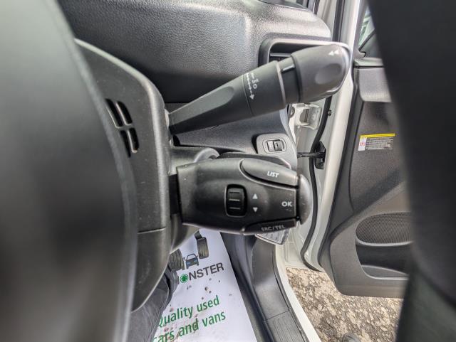 2021 Peugeot Partner 1000 1.5 Bluehdi 100 Grip Van (NU21MGO) Image 17