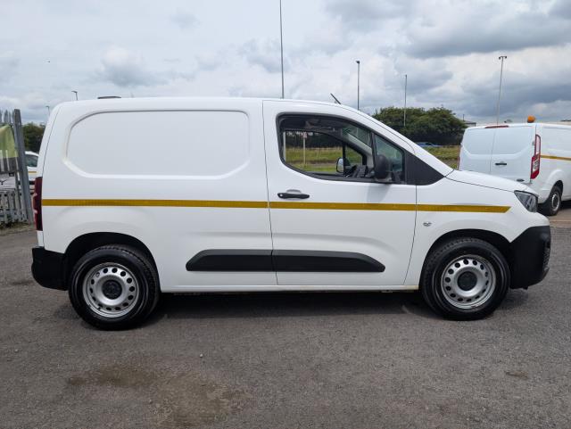 2021 Peugeot Partner 1000 1.5 Bluehdi 100 Grip Van (NU21MHF) Image 15