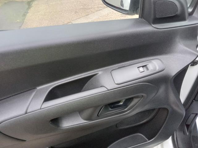2021 Peugeot Partner 1000 1.5 Bluehdi 100 GRIP Van (NU21MHK) Image 17