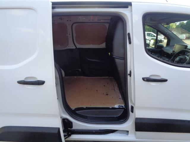 2021 Peugeot Partner 950 1.5 Bluehdi 100 Professional Van (NU21OLP) Image 13