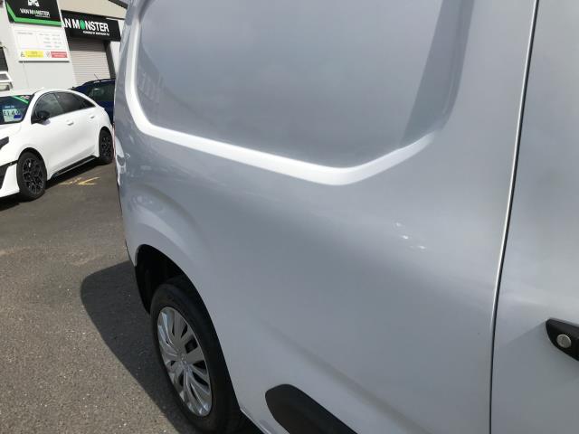 2021 Peugeot Partner L1 1000 1.5BLUE HDI 100PS PROFESSIONAL EURO 6 (NU21ONT) Image 8