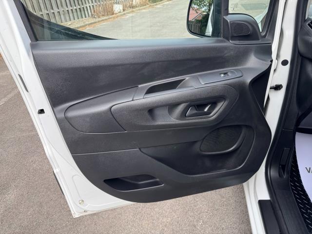 2021 Peugeot Partner 1000 1.5 Bluehdi 100 Professional Van Euro 6 (NU21ONX) Image 33