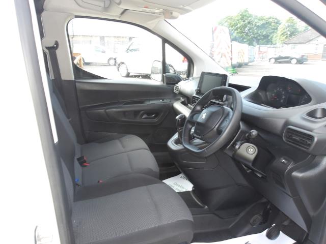 2021 Peugeot Partner 1000 1.5 Bluehdi 100 Professional Van (NU21OOC) Image 19