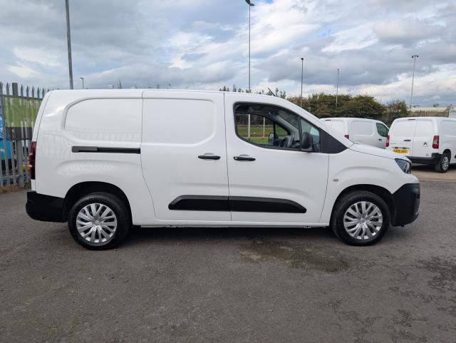 2021 Peugeot Partner 950 1.5 Bluehdi 100 Professional Van L2 (NU21OXR) Image 15