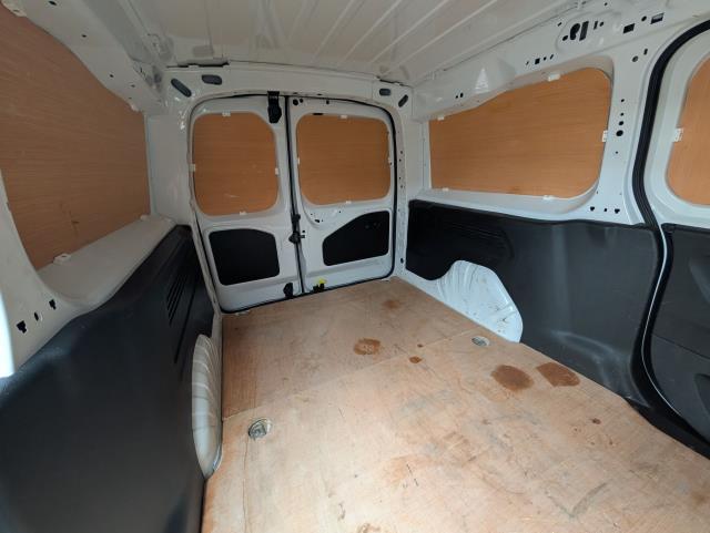 2021 Peugeot Partner 950 1.5 Bluehdi 100 Professional Van L2 (NU21OXR) Image 16