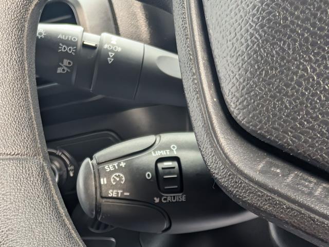 2021 Peugeot Partner 950 1.5 Bluehdi 100 Professional Van L2 (NU21OXR) Image 25