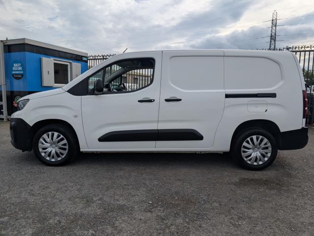 2021 Peugeot Partner 950 1.5 Bluehdi 100 Professional Van L2 (NU21OXR) Image 5