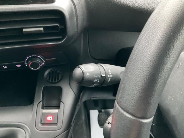 2021 Peugeot Partner 850 1.5 Bluehdi 100 Professional Crew Van (NU21PPZ) Image 30