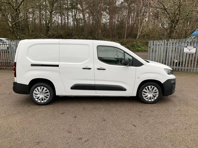 2021 Peugeot Partner 850 1.5 Bluehdi 100 Professional Crew Van (NU21PPZ) Image 13