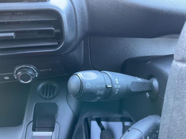 2021 Peugeot Partner 850 1.5 Bluehdi 100 Professional Crew Van (NU21PSZ) Image 29