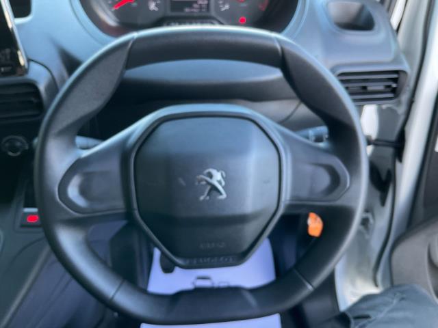 2021 Peugeot Partner 850 1.5 Bluehdi 100 Professional Crew Van (NU21PSZ) Image 18