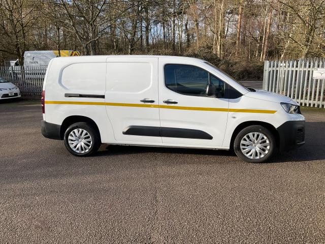 2021 Peugeot Partner 850 1.5 Bluehdi 100 Professional Crew Van (NU21PUX) Image 17