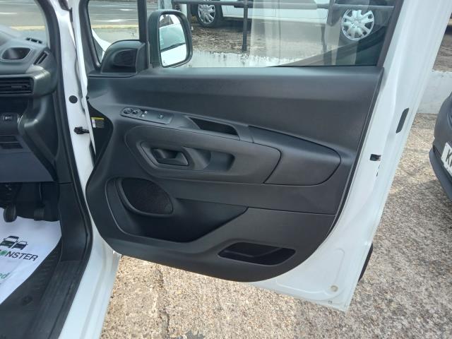 2021 Peugeot Partner 1000 1.5 Bluehdi 100 Professional Van (NU21PYA) Image 28