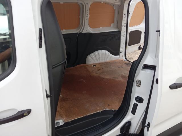 2021 Peugeot Partner 1000 1.5 Bluehdi 100 Professional Van (NU21PYA) Image 15