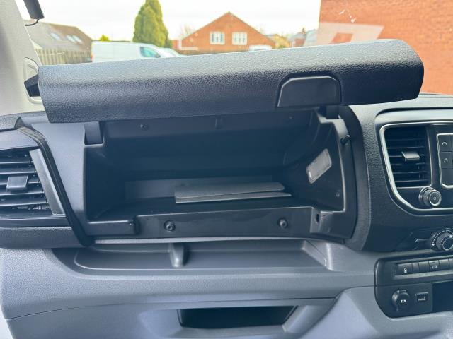 2021 Peugeot Expert L1 1400 2.0 Bluehdi 120 Professional Van EURO 6 (NU21TGN) Image 40