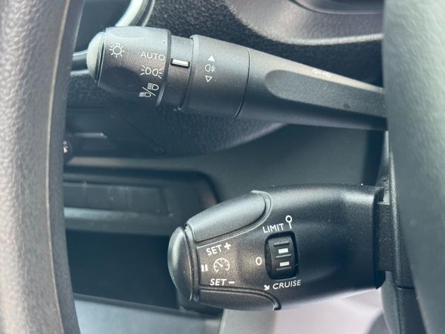 2021 Peugeot Expert L1 1400 2.0 Bluehdi 120 Professional Van EURO 6 (NU21TGN) Image 24