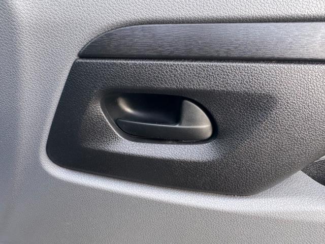 2021 Peugeot Expert L1 1400 2.0 Bluehdi 120 Professional Van EURO 6 (NU21TGN) Image 21