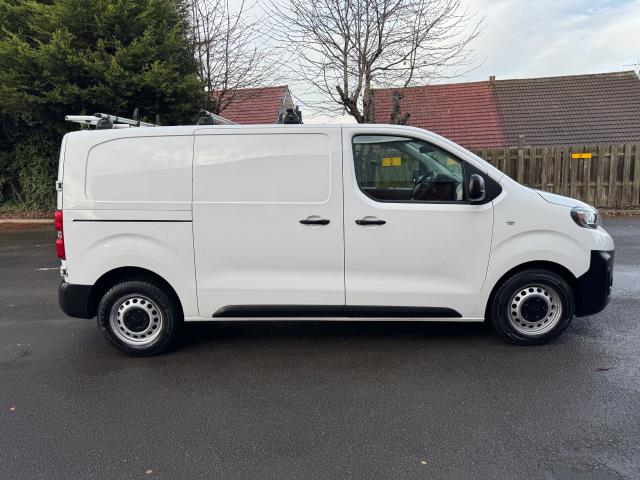 2021 Peugeot Expert L1 1400 2.0 Bluehdi 120 Professional Van EURO 6 (NU21TGN) Image 10