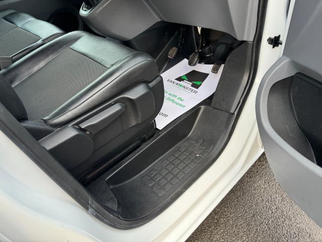 2021 Peugeot Expert L1 1400 2.0 Bluehdi 120 Professional Van EURO 6 (NU21TGN) Image 17