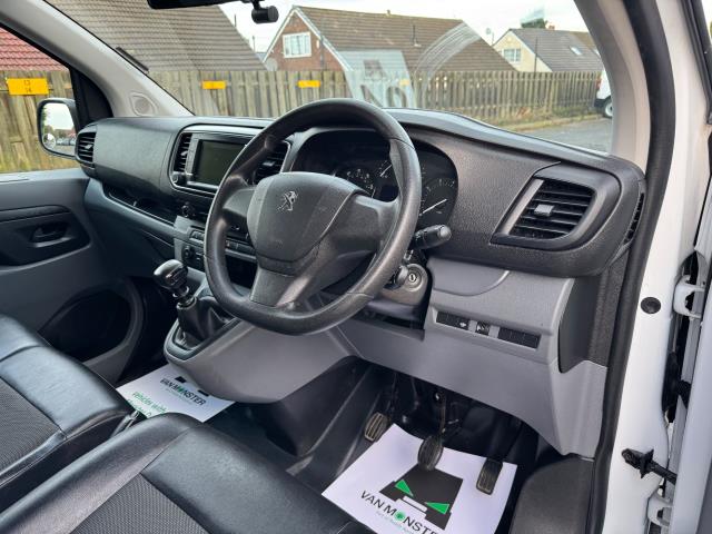 2021 Peugeot Expert L1 1400 2.0 Bluehdi 120 Professional Van EURO 6 (NU21TGN) Image 14