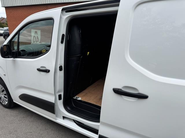 2021 Peugeot Partner 1000 1.5 Bluehdi 100 Professional Van EURO 6 (NU21TLF) Image 39