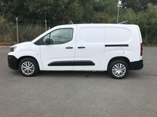 2021 Peugeot Partner 950 1.5 Bluehdi 100 Professional Van (NU21TLN) Image 4