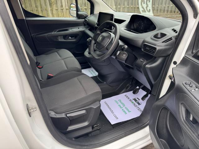 2021 Peugeot Partner 950 1.5 Bluehdi 100 Professional LONG Van (NU21TLX) Image 13