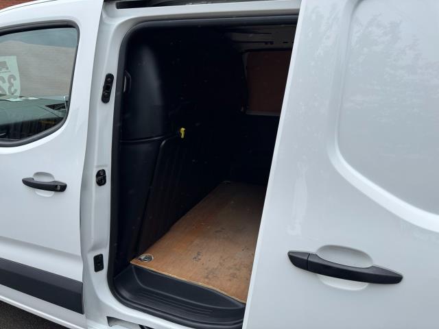 2021 Peugeot Partner 950 1.5 Bluehdi 100 Professional LONG Van (NU21TLX) Image 38