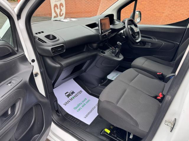 2021 Peugeot Partner 950 1.5 Bluehdi 100 Professional LONG Van (NU21TLX) Image 28