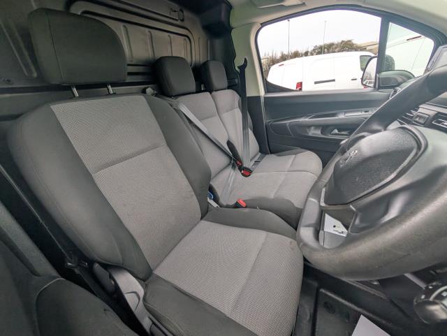 2021 Peugeot Partner 950 1.5 Bluehdi 100 Professional Van (NU21TXG) Image 16
