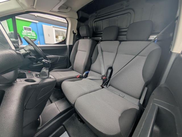 2021 Peugeot Partner 950 1.5 Bluehdi 100 Professional Van (NU21TXG) Image 15