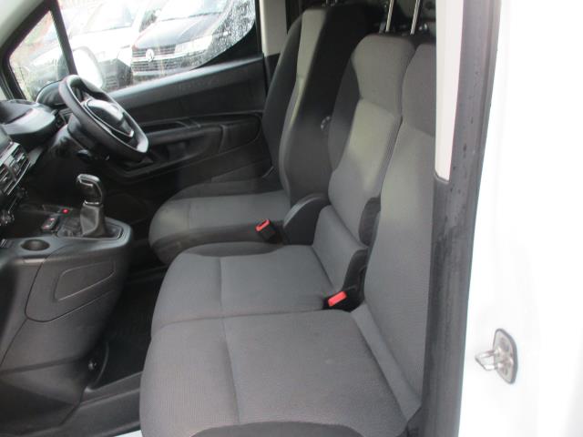 2021 Peugeot Partner 950 1.5 Bluehdi 100 Professional Van (NU21TXN) Image 26