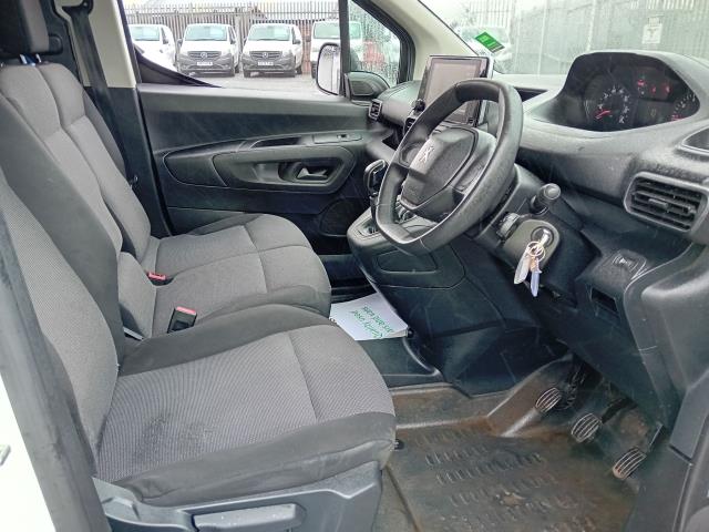 2021 Peugeot Partner L2 950 1.5BLUE HDI 100PS PROFESSIONAL EURO 6 (NU21TXO) Image 21