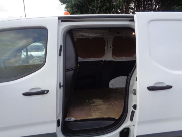 2021 Peugeot Partner 1000 1.5 Bluehdi 100 Professional Van (NU21UXN) Image 15