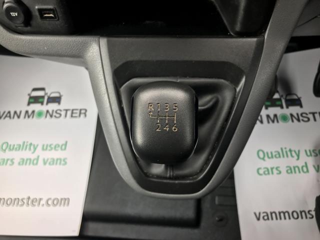2021 Peugeot Expert 1000 1.5 Bluehdi 100 Professional Van (NU21UZH) Image 27