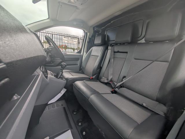 2021 Peugeot Expert 1400 2.0 Bluehdi 120 Professional Van (NU21UZX) Image 19