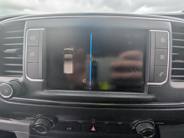 2021 Peugeot Expert 1400 2.0 Bluehdi 120 Professional Van (NU21UZX) Image 24