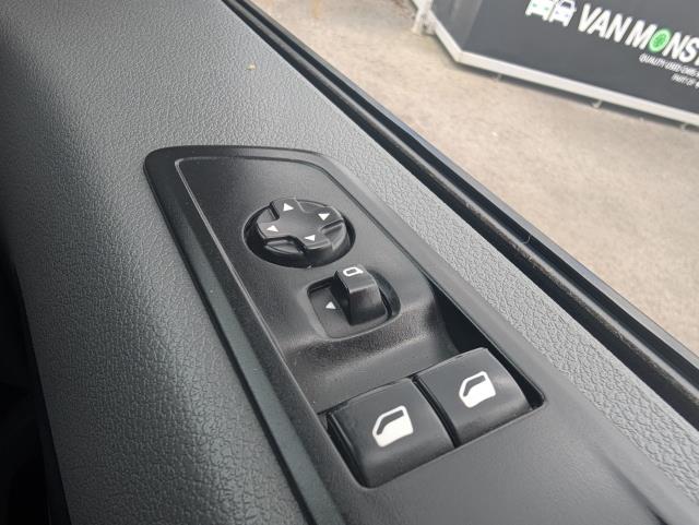 2021 Peugeot Expert 1400 2.0 Bluehdi 120 Professional Van (NU21UZX) Image 21