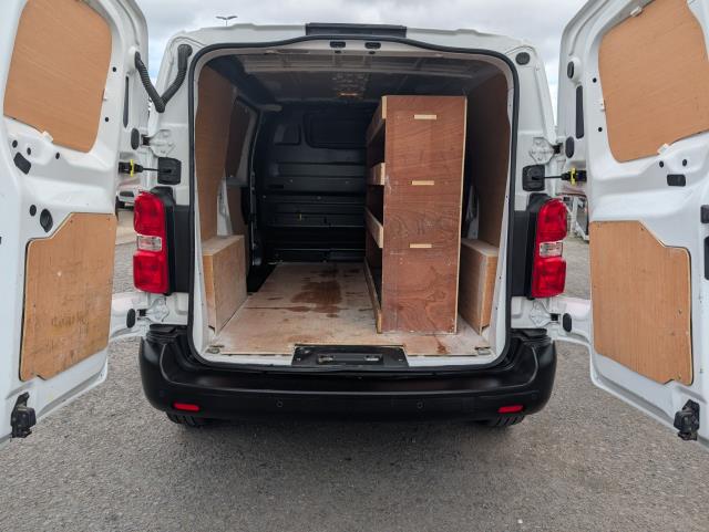 2021 Peugeot Expert 1400 2.0 Bluehdi 120 Professional Van (NU21UZX) Image 11