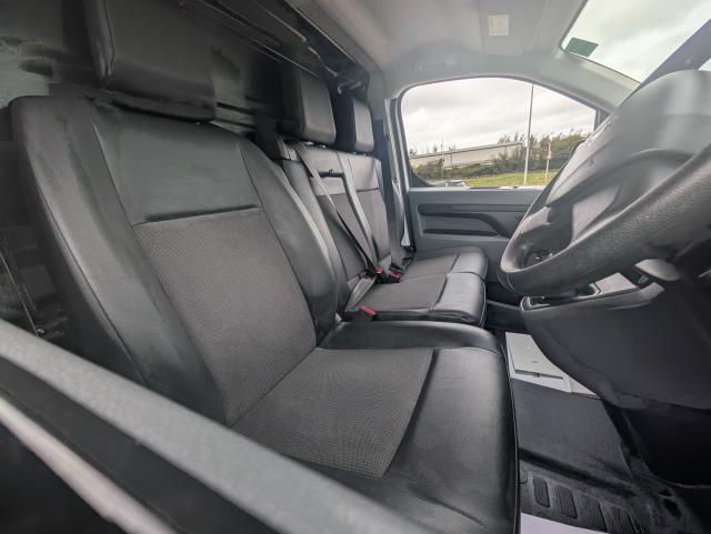 2021 Peugeot Expert 1400 2.0 Bluehdi 120 Professional Van (NU21UZX) Image 16